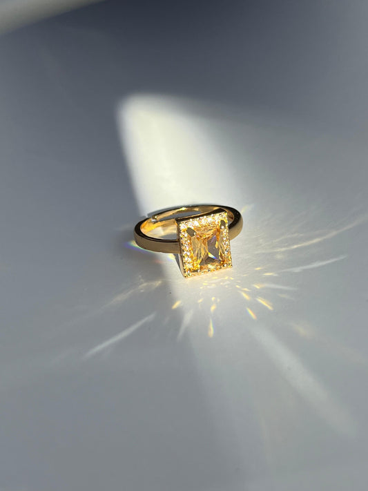 Luminous Gold Stone Adjustable Ring